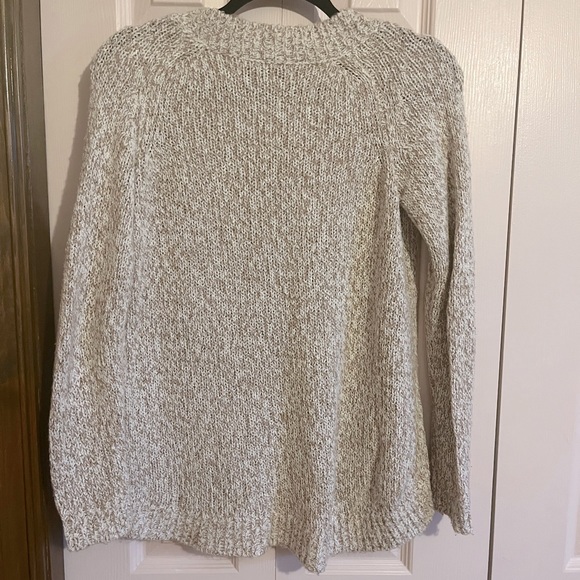 LOFT Women’s Small Crew Neck Knit Sweater, Long Sleeve. White and Nude. Cozy! - Picture 4 of 4